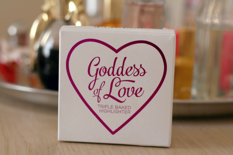I Heart Makeup Goddes Of Love Highlighter Heart Box